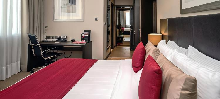阿布扎比市中心华美达酒店(Ramada by Wyndham Abu Dhabi Downtown)图片