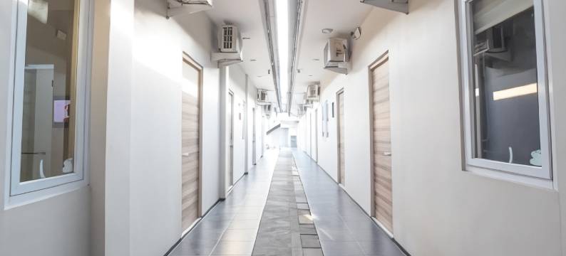 苏波莫勒格林套房酒店(LeGreen Suite Supomo)图片