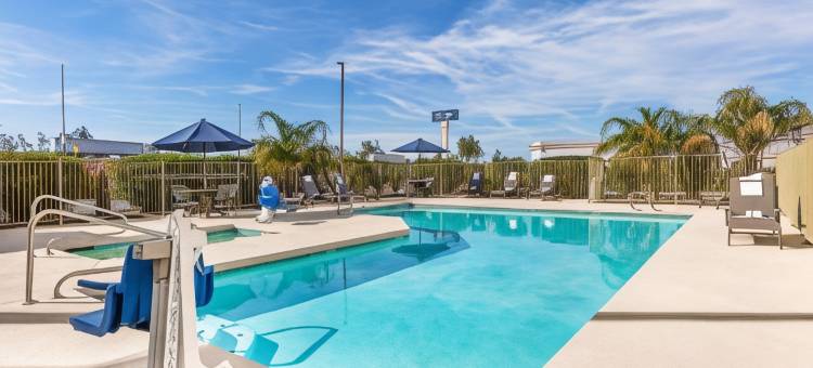 凤凰城西第 27 大道和 I-I0 交接口凯富酒店(Comfort Inn West Phoenix at 27th Ave and I-I0)图片