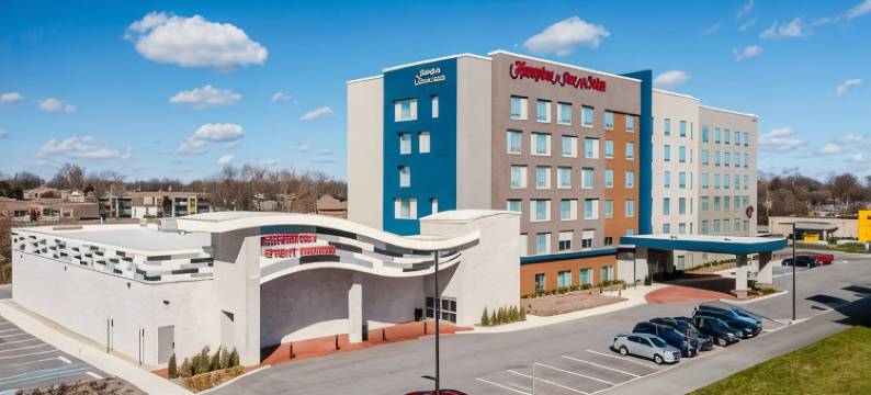 印第安纳波利斯西高速路希尔顿欢朋套房酒店(Hampton Inn and Suites by Hilton Indianapolis West Speedway)图片