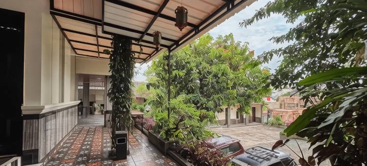 楠榜省Urbanview阿尔菲娅酒店 by 红多兹(Urbanview Alfiya Hotel Lampung by RedDoorz)图片