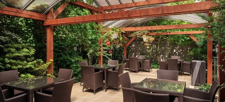 阿括斯市区酒店(Alqush Downtown Hotel)图片