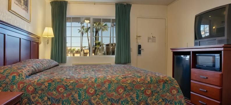 橙展汽车旅馆(Orange Show Inn)图片