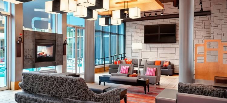 蒙特利尔机场雅乐轩酒店(Aloft Montreal Airport)图片