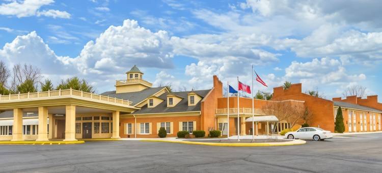 拉福德-西布莱克斯堡I-81品质酒店(Quality Inn Radford-West Blacksburg I-81)图片