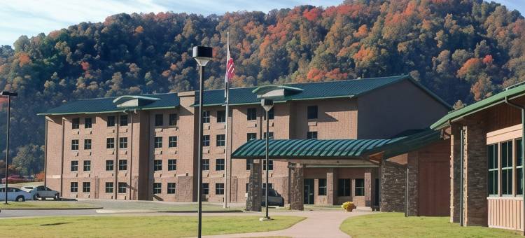 洛根酋长旅馆(Chief Logan Lodge)图片