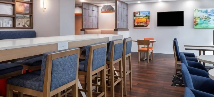 劳德代尔堡商业大道欢朋酒店(Hampton Inn Ft. Lauderdale-Commercial Blvd.)图片