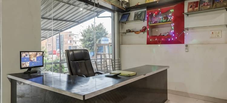 OYO B.S Hotel and Restaurant图片