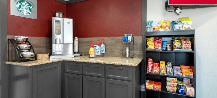 亨茨维尔红屋顶PLUS+酒店(Red Roof Plus+ Huntsville)图片