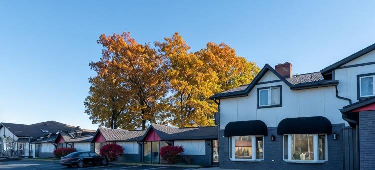 加纳诺克/乡绅度假村温德姆速 8 酒店(Super 8 by Wyndham Gananoque        Country Squire Resort)图片