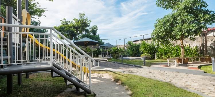 Hotel Dhika Serenity Surabaya图片
