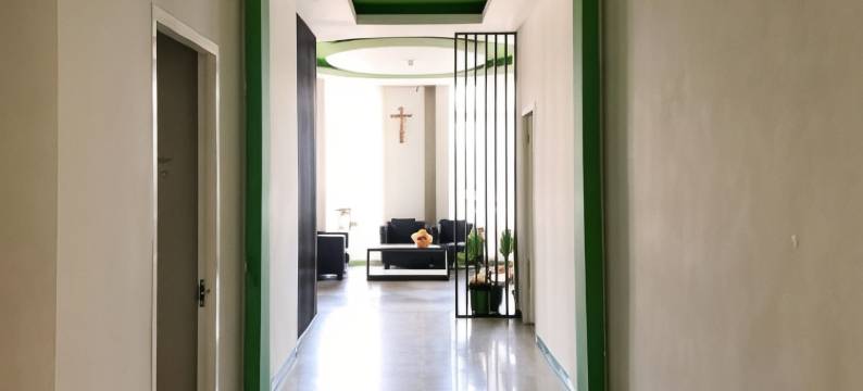 红多兹酒店-近佩德海滩(RedDoorz near Pantai Pede)图片