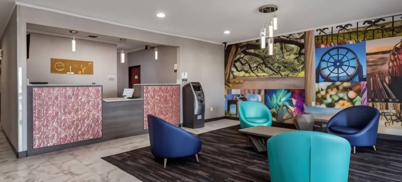 萨尔法-查尔斯湖克拉丽奥波因特酒店(Clarion Pointe Sulphur - Lake Charles)图片