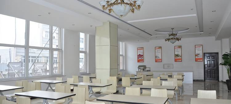 惠丰商务宾馆(凌源东街店)图片
