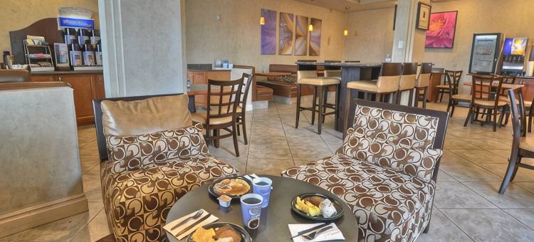 圣迭戈南丘拉维斯塔智选假日酒店(Holiday Inn Express SAN DIEGO SOUTH - CHULA VISTA by IHG)图片
