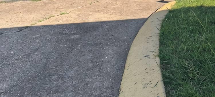 德州沙漠金沙登顿、北德克萨斯大学和I-35酒店(Desert Sands Denton near UNT I 35 TX)图片