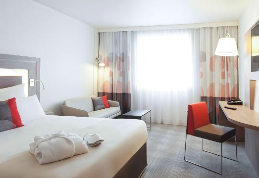 Novotel Paris 17 Hotel Overview