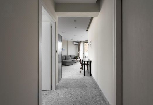 Avenue, Nilie Hospitality Mgmt Hotel Overview