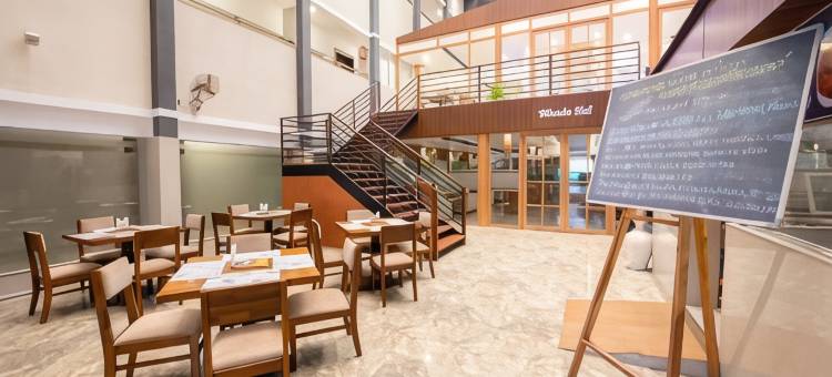 桑斯塔公寓&帕拉餐饮广场(Sunstar Residency & Food Plaza Pala)图片