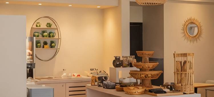 Brit Hotel Confort Nîmes Ouest - A9 Sortie 25图片