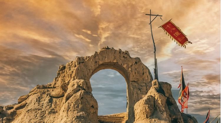 5-Day Group Tours: Ningxia Yinchuan, Shapotou, Zhongwei and Five Lakes Crossing in Tengger Desert·  