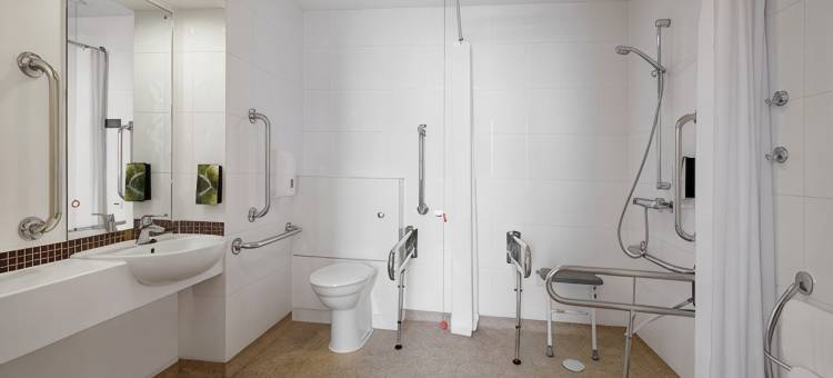 中央圣达维斯埃克塞特普里米尔酒店(Premier Inn Exeter Central St Davids)图片