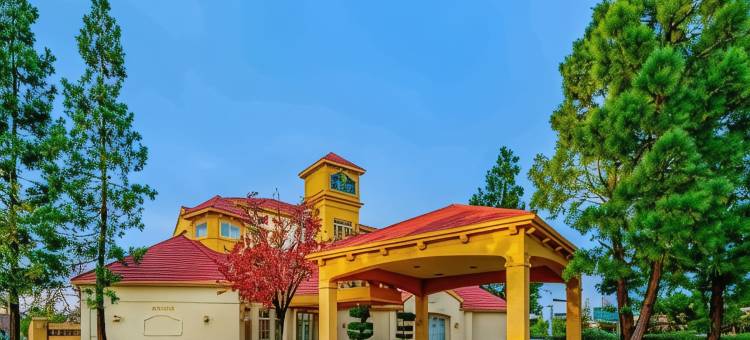 弗里蒙特硅谷拉昆塔温德姆套房酒店(La Quinta Inn & Suites by Wyndham Fremont / Silicon Valley)图片