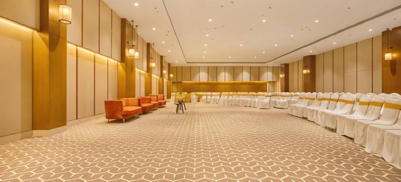 瓦多达拉的Sunday酒店(Sunday Hotel Vadodara)图片