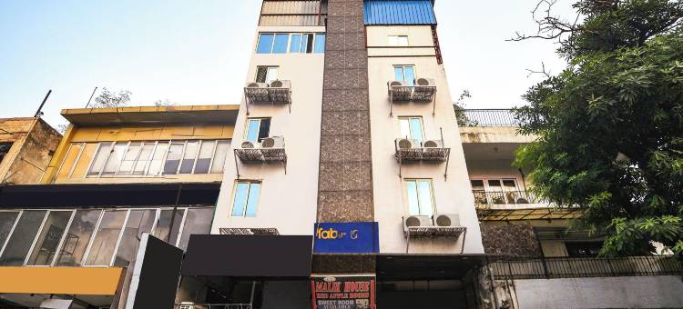 Fabhotel 红苹果(FabHotel Red Apple)图片