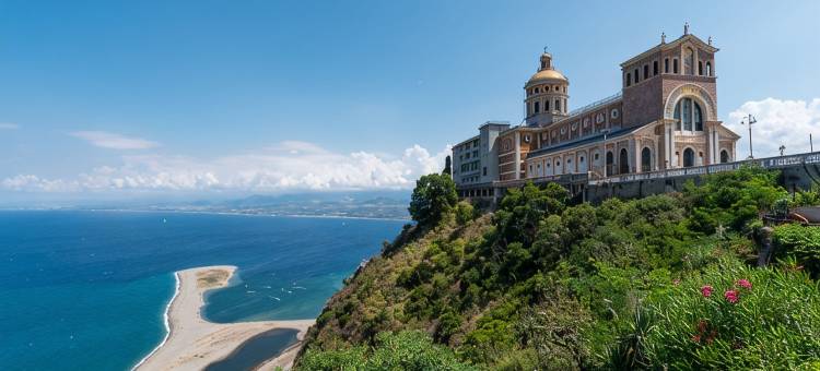 VOI拜亚二丁达度假酒店(VOI Baia di Tindari Resort)图片
