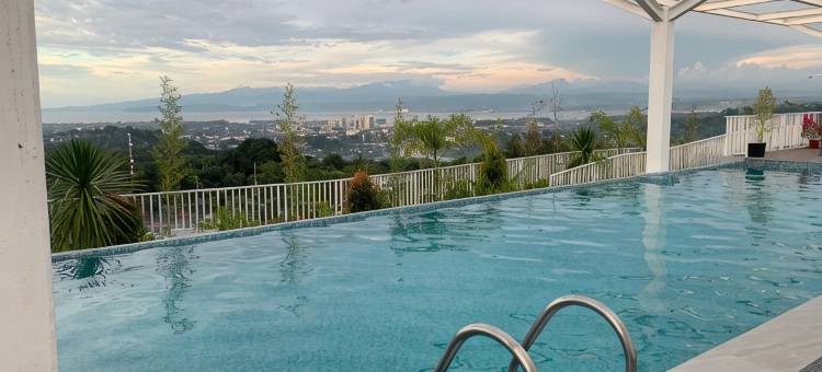 Primavera City Brand New Condo Uptown Cagayan de Oro with Pool and Gym One Minute Walk from Mall图片