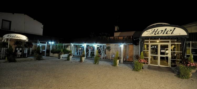 贝内特桥酒店(Logis Hôtels - le Pont Bernet - Hotel 2 étoiles et Restaurant)图片