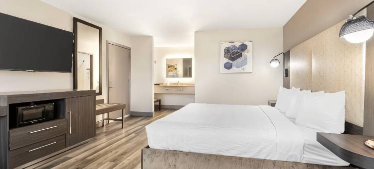 海滩沙丘贝斯特韦斯特酒店(Best Western Marina State Beach)图片