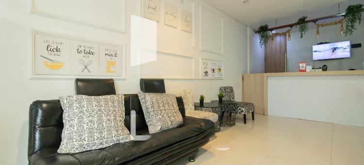 RedLiving Apartemen Sentul Tower - Skyland图片