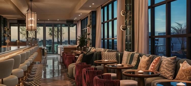 圣彼得堡市中心莫克西酒店(Moxy St. Petersburg Downtown)图片