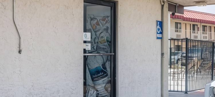 德克萨斯梅斯基特 - 罗迪奥 - 会议中心 6 号汽车旅馆(Motel 6 Mesquite, TX - Rodeo - Convention Ctr)图片