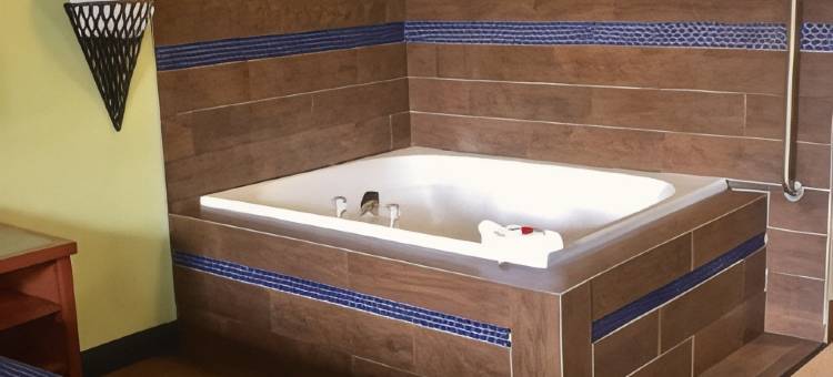 温德姆戴斯酒店-莱克布拉夫大湖海军基地(Days Inn by Wyndham Lake Bluff/Great Lakes Naval Base)图片