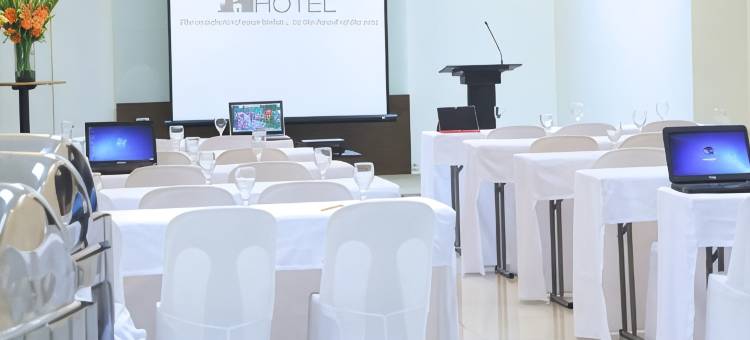 费尔萨酒店- 普图赞库宝(Fersal Hotel P Tuazon Cubao)图片