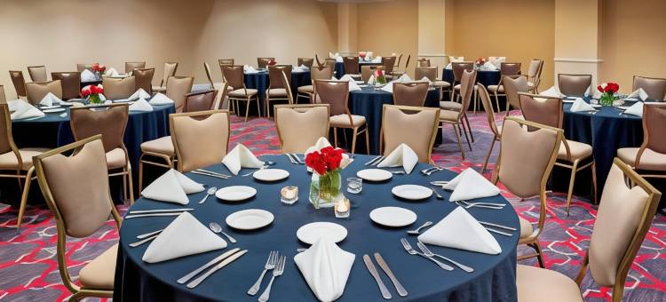 梅尔维尔长岛福朋喜来登酒店(Four Points by Sheraton Melville Long Island)图片