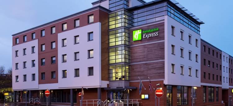 Holiday Inn Express 哈洛(Holiday Inn Express Harlow)图片