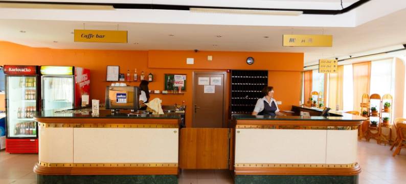 德拉兹卡路瓦卡度假别墅酒店(Villa Lovorka - Hotel Resort Dražica)图片