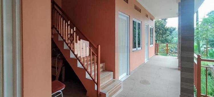 Batu Homestay Puncak Mitra RedDoorz图片