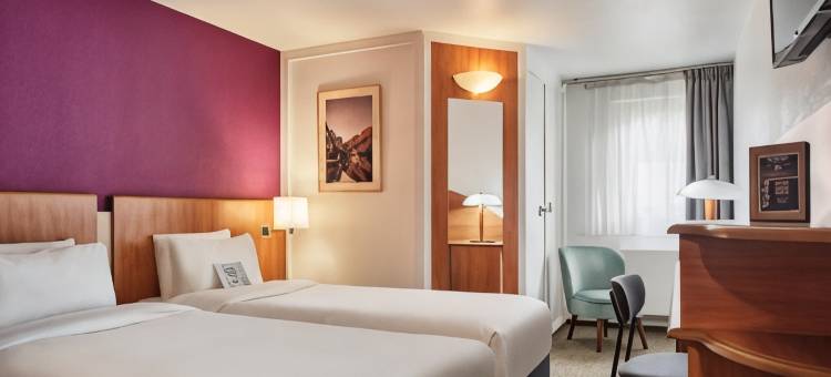 雷祖里镇基里亚德酒店(Kyriad les Ulis)图片