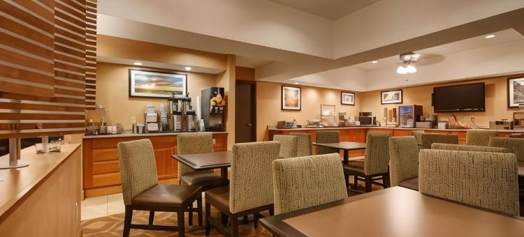 米沙沃卡贝斯特韦斯特优质酒店(Best Western Plus Mishawaka Inn)图片