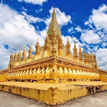 老挝琅勃拉邦+万荣+万象8日7晚跟团游