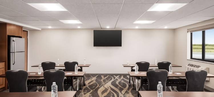 包地特美吟温德姆套房酒店(AmericInn by Wyndham Baudette)图片