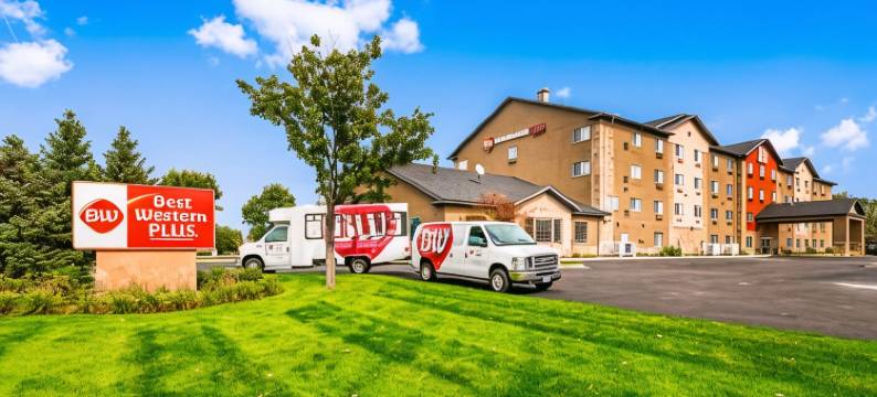 布莱恩国家体育中心贝斯特韦斯特优质酒店(Best Western Plus Blaine at the National Sports Center)图片