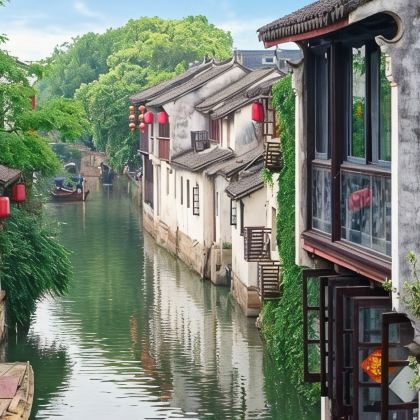 乌镇+杭州+无锡+周庄+上海5日4晚跟团游