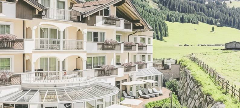 阿尔皮纳梦幻酒店-仅限瑜伽与阿育吠陀成人(Traumhotel Alpina Superior Adults Only Hotel)图片