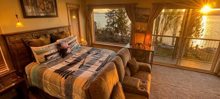 塔霍城海滨6卧室度假屋 — 私人热水浴缸、皮划艇和壮丽湖景(Beachfront 6Br Tahoe Retreat — Private Hot Tub, Kayaks & Stunning Lake Views)图片